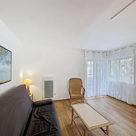 Apartment Lamalo-les-bains: F2, Terrasse, 50m Des Thermes, Animaux Acceptes - Fr-1-451-23 Lamalou-les-Bains